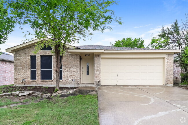 Building Photo - 4074 Tulip Tree Dr Rental