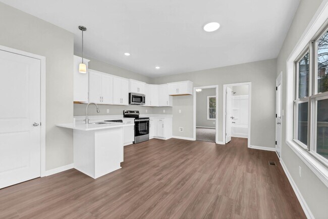 Photo - 420 S 2nd St Unit B