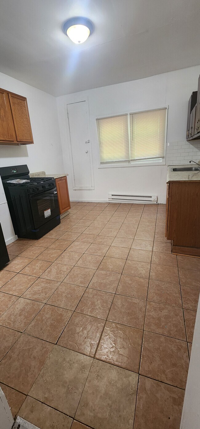 Photo - 341 1st St Unit 2