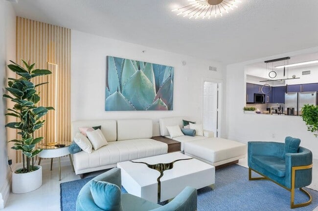 Photo - 804 E Windward Way