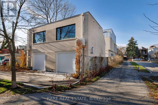 Photo - 449 Montrose Ave