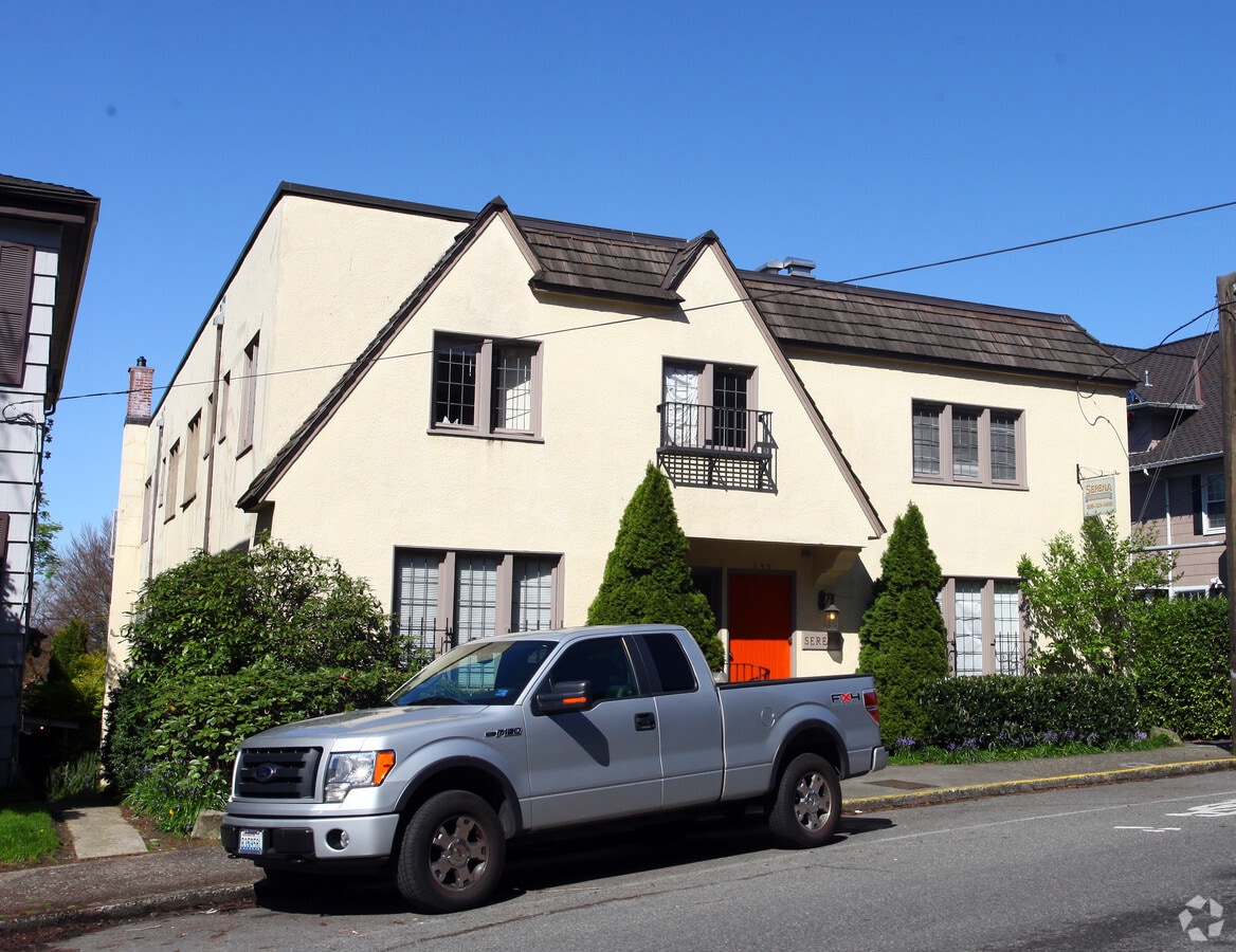 Serena - Serena Apartments