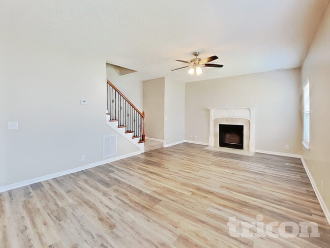Photo - 1456 Colyn Avenue