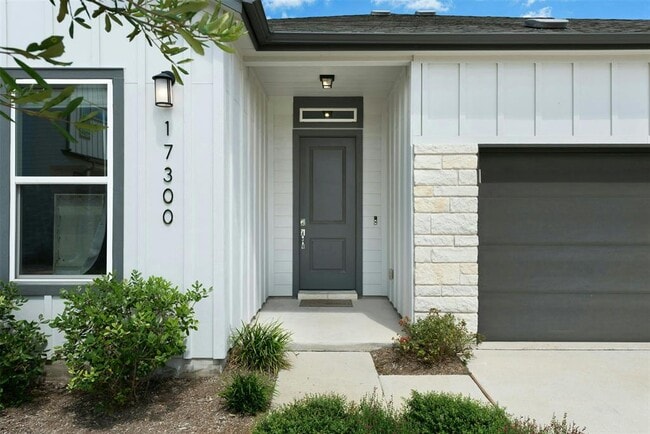 Photo - 17300 Monastrell Ln
