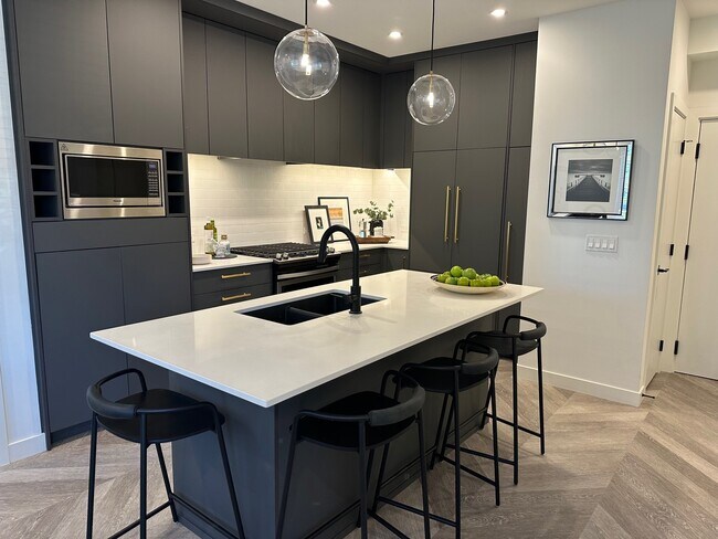 Photo - 4275-4275 Norford Ave NW