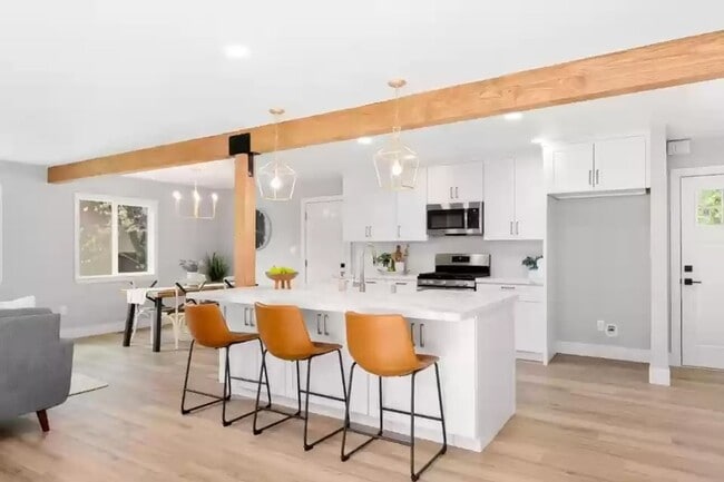 Photo - Amazing single level home in Lake of the P...