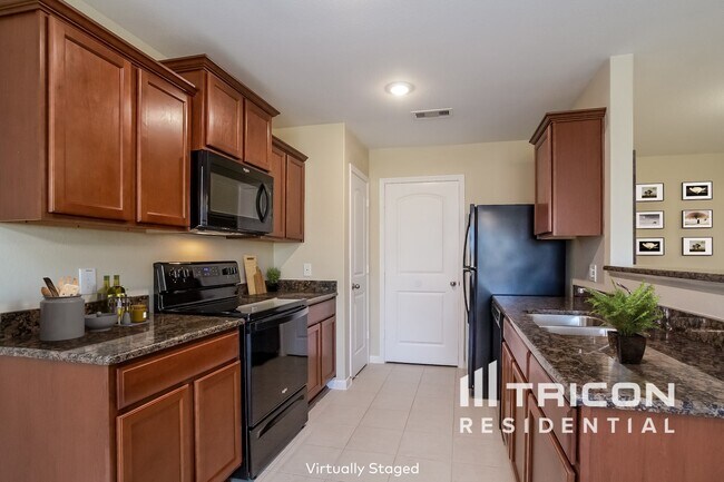 Photo - 317 Summer Horse Dr Casa