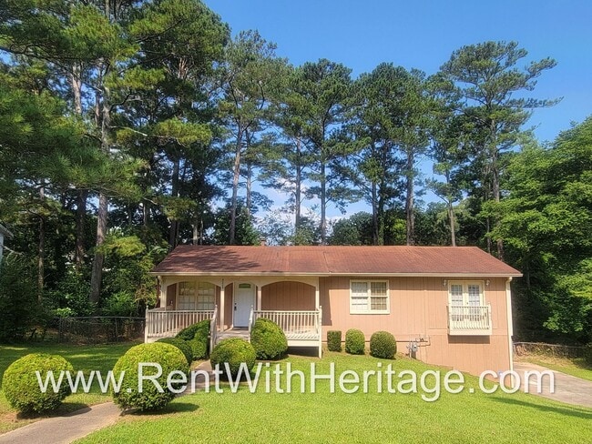 Photo - GREAT HOME / 3 BEDROOMS AND BONUS ROOM / GREAT LOCATION /  PRIVATE FENCED YARD