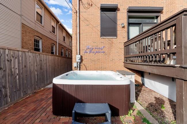 Photo - 2630 S Throop St Unidad ID1244908P