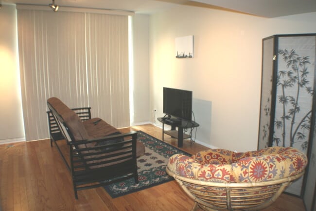 Photo - 61 W 15th St Unidad 213