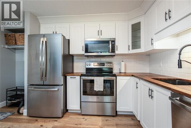 Photo - 339 Northlake Dr Unité 1