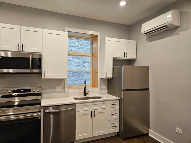 Photo - 831 S Western Ave Unit 1C