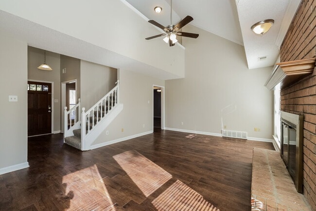 Photo - 6601 Baird Cove