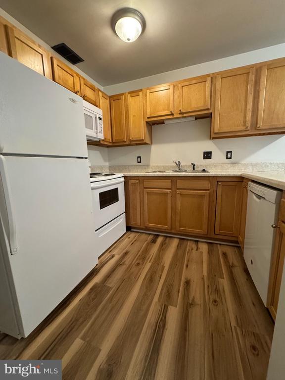 Photo - 117 Berry St Unit 3