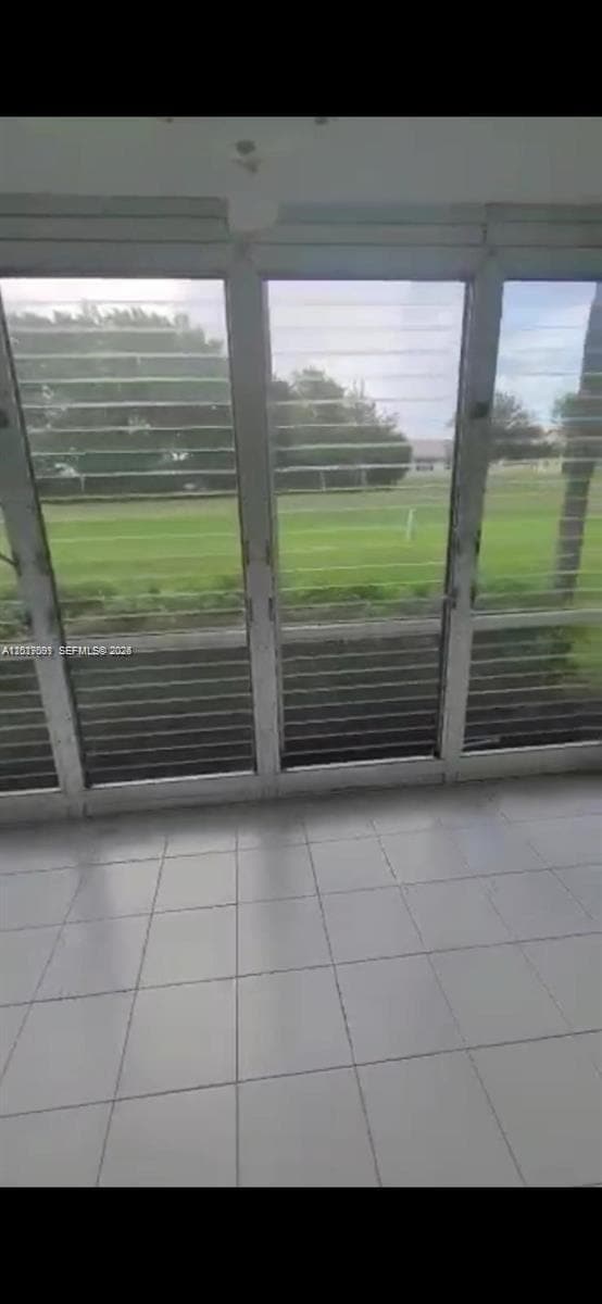 Photo - 3145 N Palm Aire Dr Unit 103