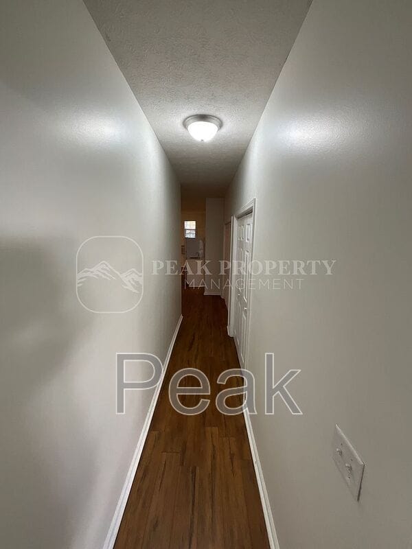 Photo - 216 Wyndom Ct