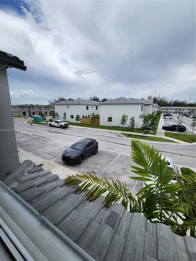 Photo - 263 SE 11th Ct