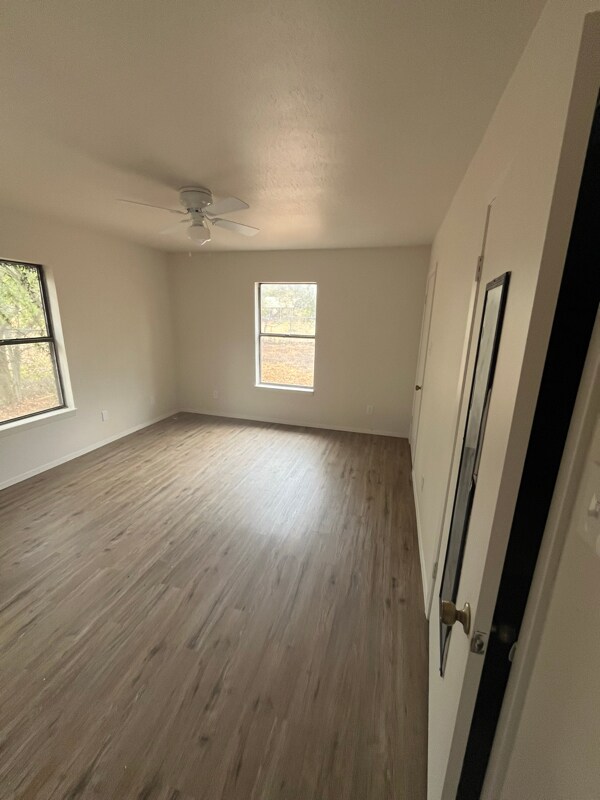 Photo - 115 E Cone St