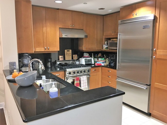 Photo - 800 High St Unit 114