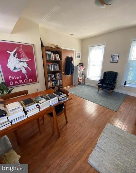 Building Photo - 3900 Terrace St Unit 4