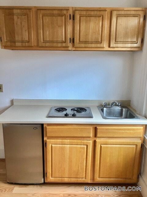 Photo - 405 Beacon St Unit 8