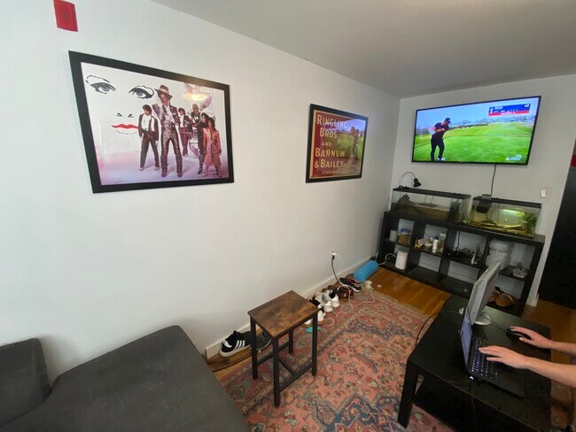 Photo - 266 Gold St Unit 1