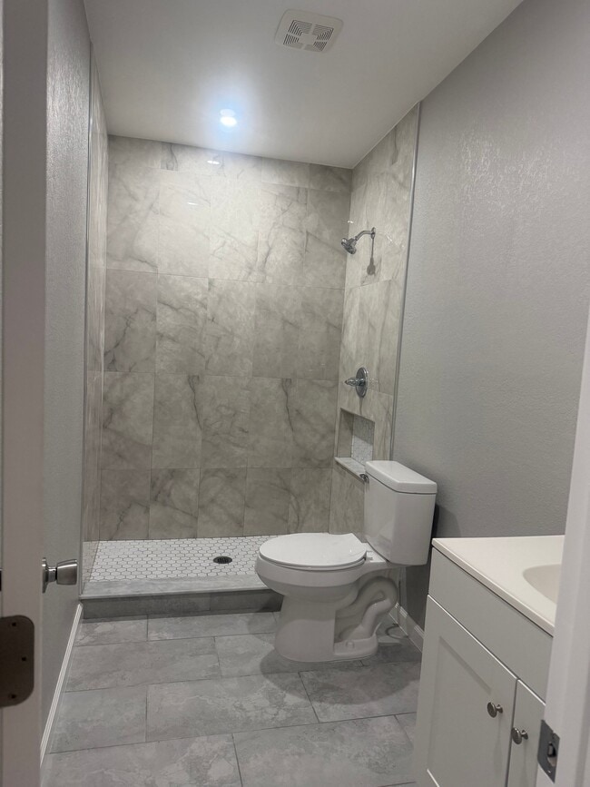 Photo - 3040 Fletcher Ave