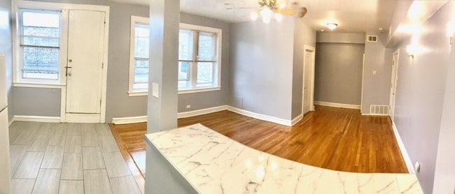 Photo - 4165 S Archer Ave Unit 302