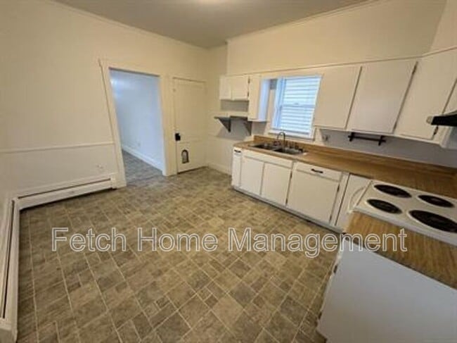 Photo - 362 W Main St