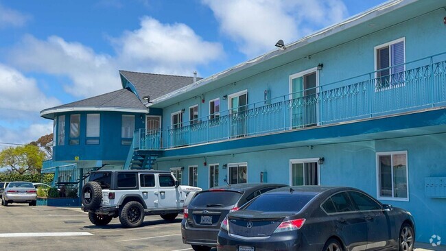 Building Photo - Center Village Oceanside Rental