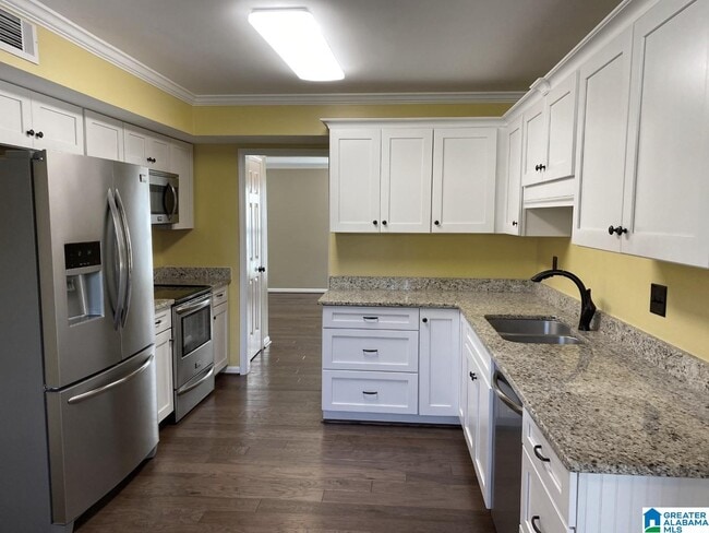 2608 Bridlewood Cir