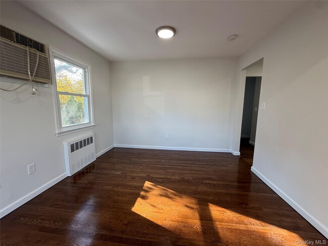 Photo - 123 Denton Ave