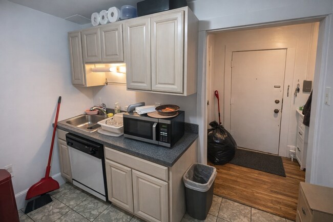 Photo - 52 Fenway Unit 1