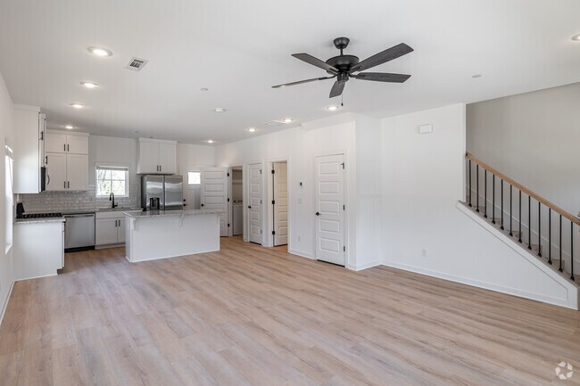 3BR, 2.5BA - 1,600 SF - Living Room