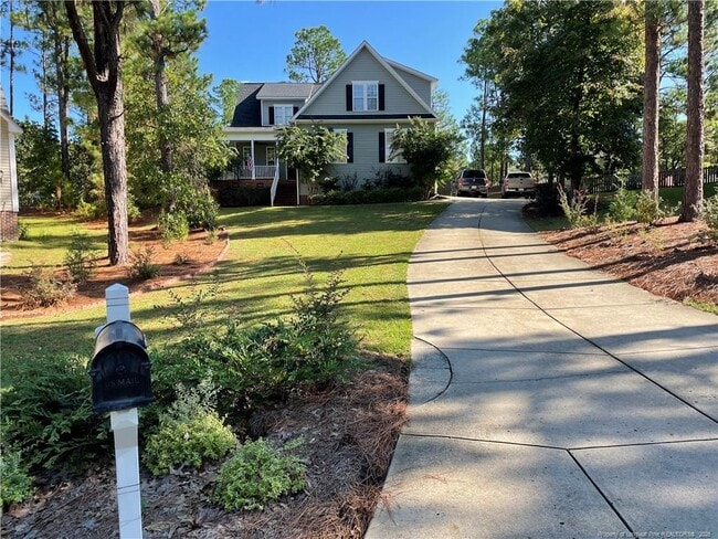 Building Photo - 34 Woodbury Ln