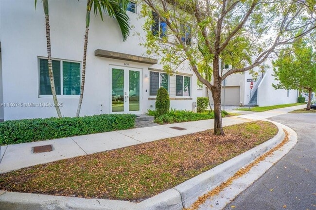 Photo - 6611 NW 102nd Path