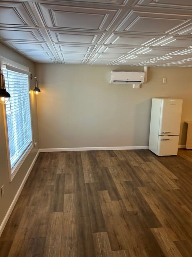 Photo - 4051 Wynn St Unidad 3