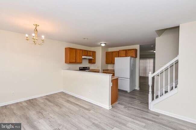 Photo - 24 Sanford Dr