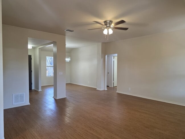 Photo - 11602 Maybach Dr