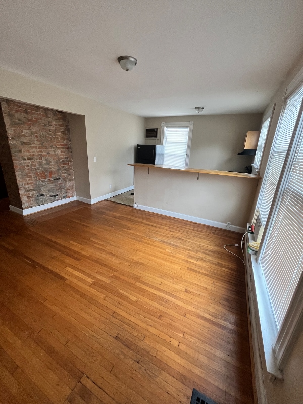 Building Photo - 5908 Cary Ave Rental