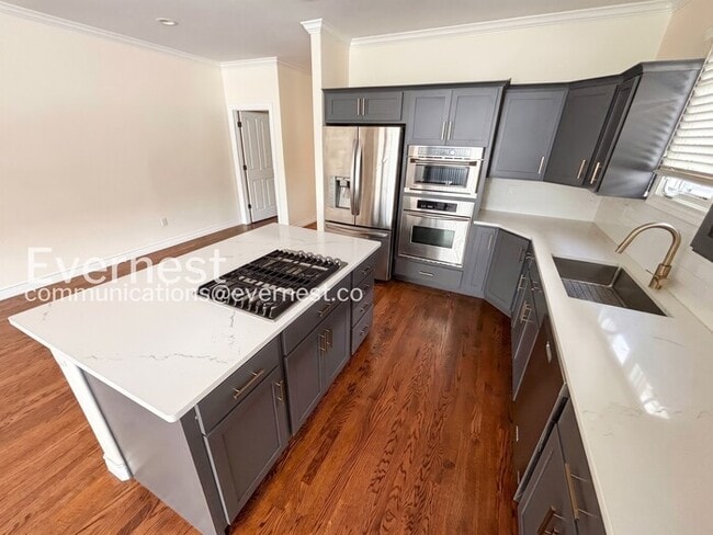 Photo - 268 S Garfield St