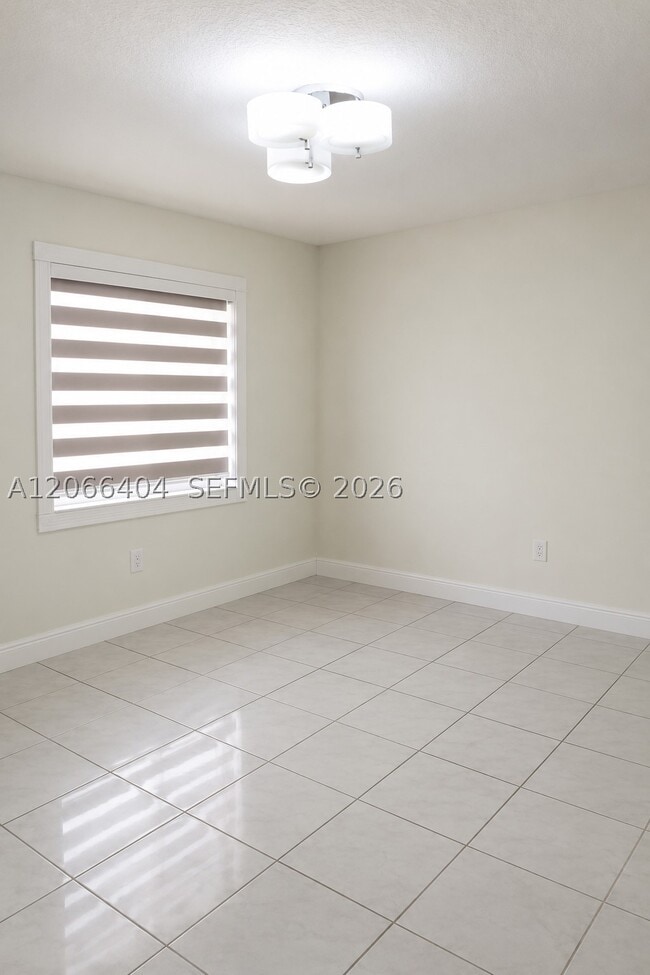 3659 SW 99th Ave