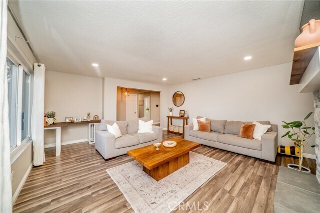 Photo - 4659 Crestview Dr