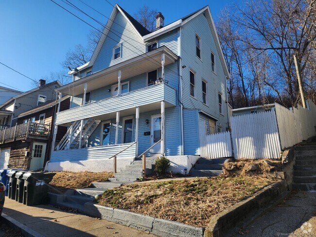 Building Photo - 64-66-66 Merchants Ave Unit 64 Rental