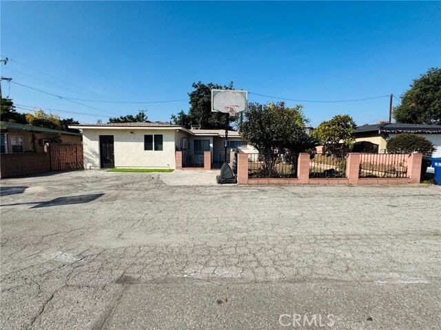 Photo - 12036 Roseglen St