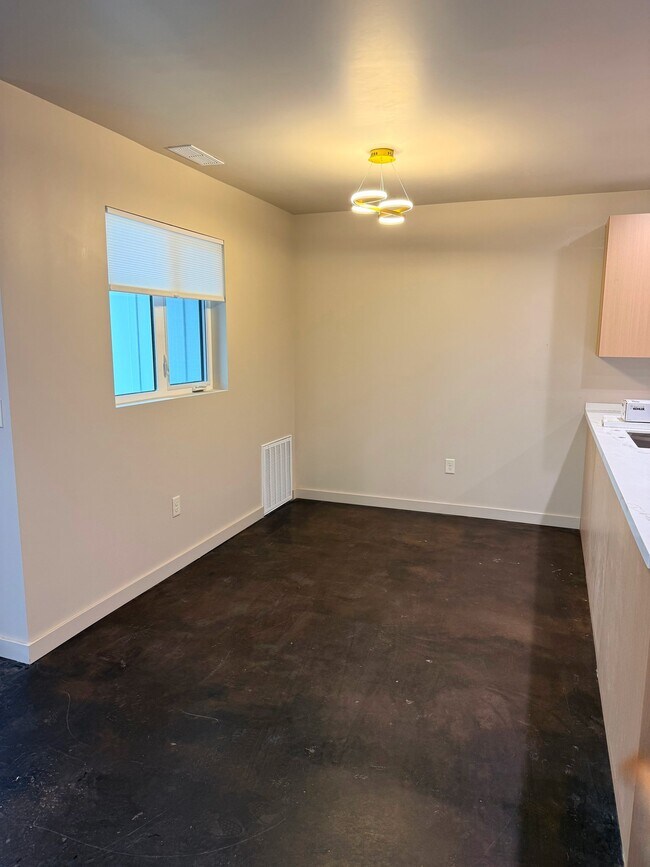 Photo - 1414 Silver Cir Unit 2