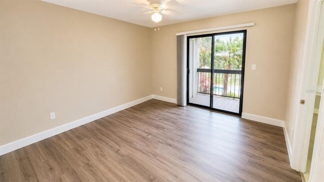 Photo - 4033 Crockers Lake Blvd Unit 1923