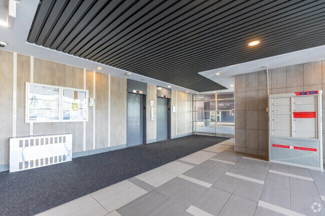 Lobby - St. Dennis Apartments