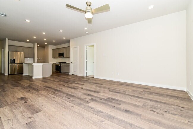 Photo - 324 Sun Harvest Dr