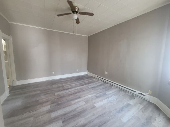 Photo - 924 W 5th St Unit 924